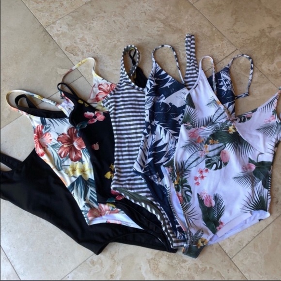 RIP Curl Sayulita Retro Rainbow Stripe Good One Piece Swimsuit NWT Womens Size S - Picture 9 of 10